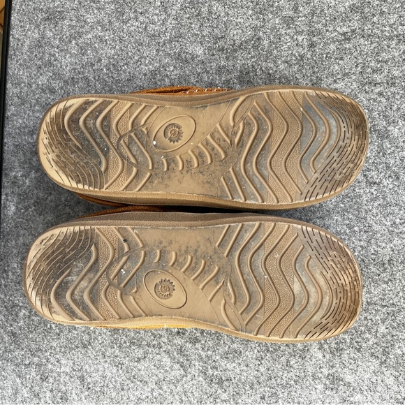 Men’s Brown Moccasin style slippers. Size 8.5. - Picture 3 of 5